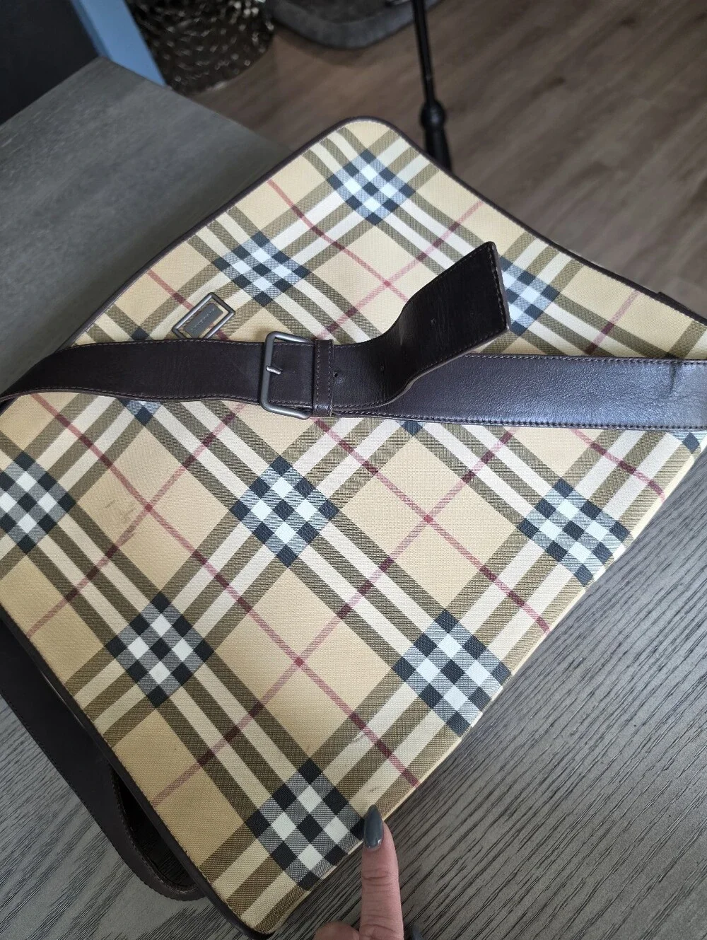 Authentic Burberry Classic Plaid Messenger Bag in Beige with Brown Leather Trim